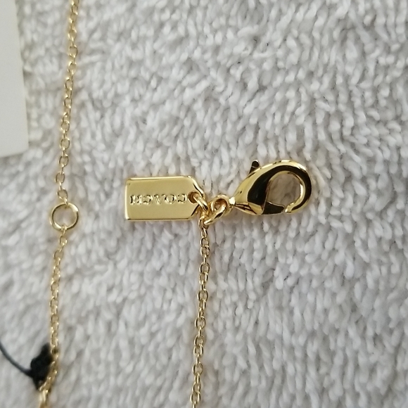 New COACH Chubby C Pendant Necklace - Picture 9 of 9